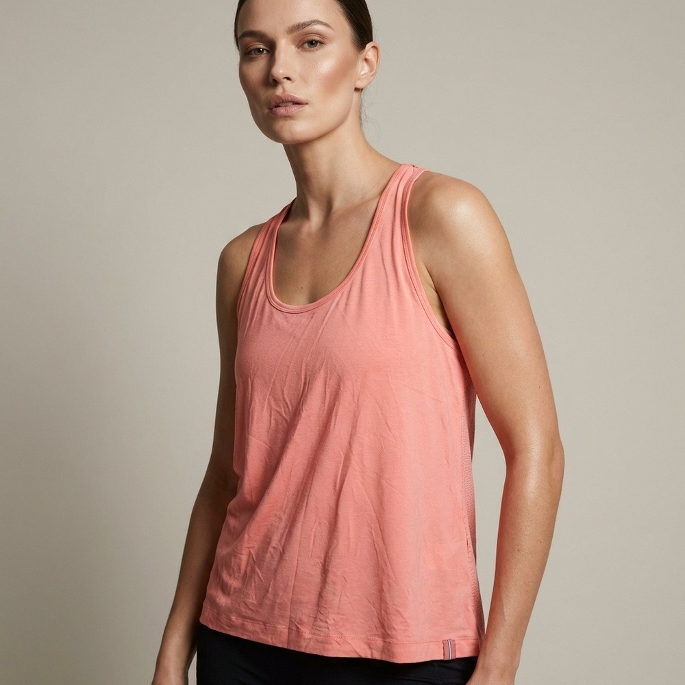 FOURLAPS Surge Tank Coral‎ Mesh Back Athletic Workout Top Women L